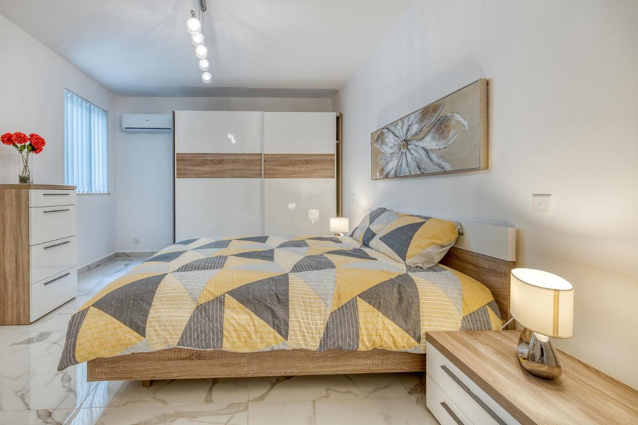 Stylish 2Br Apartment In Central St Julians Saint Julian's 외부 사진