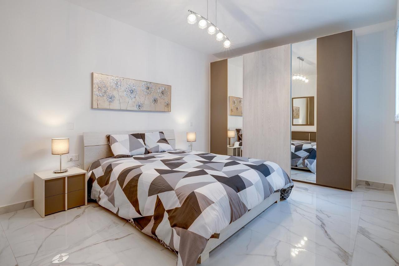Stylish 2Br Apartment In Central St Julians Saint Julian's 외부 사진